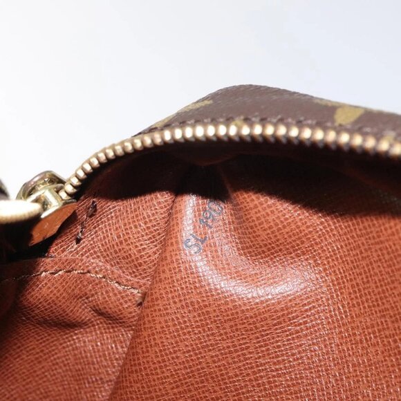 LOUIS VUITTON Monogram Compiegne 28 Clutch Bag M51845 LV Auth - Picture 15 of 16
